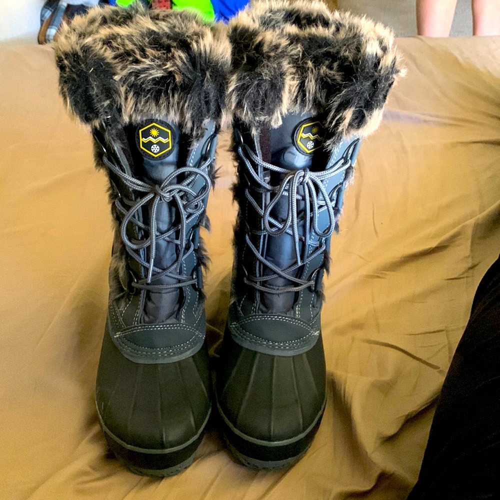Some girl gray boots never worn